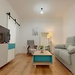 Apartment At Macias Centro Caces
