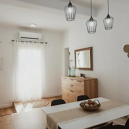 아파트 At Macias Centro