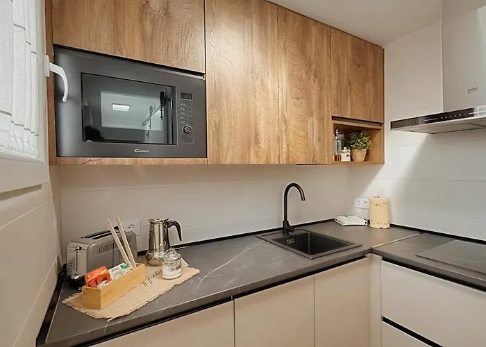 At Macias Centro Apartment Caceres